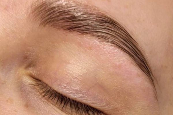 Brow lift lash lift Turku keskusta - Timma Turku brow lift - Wellbea Turku - Timma kulmat - Kulmien muotoilu - Hieronta- ja kauneuspalvelut Turku